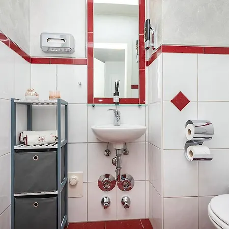 Enjoy One * التنماركت ام بوناغ